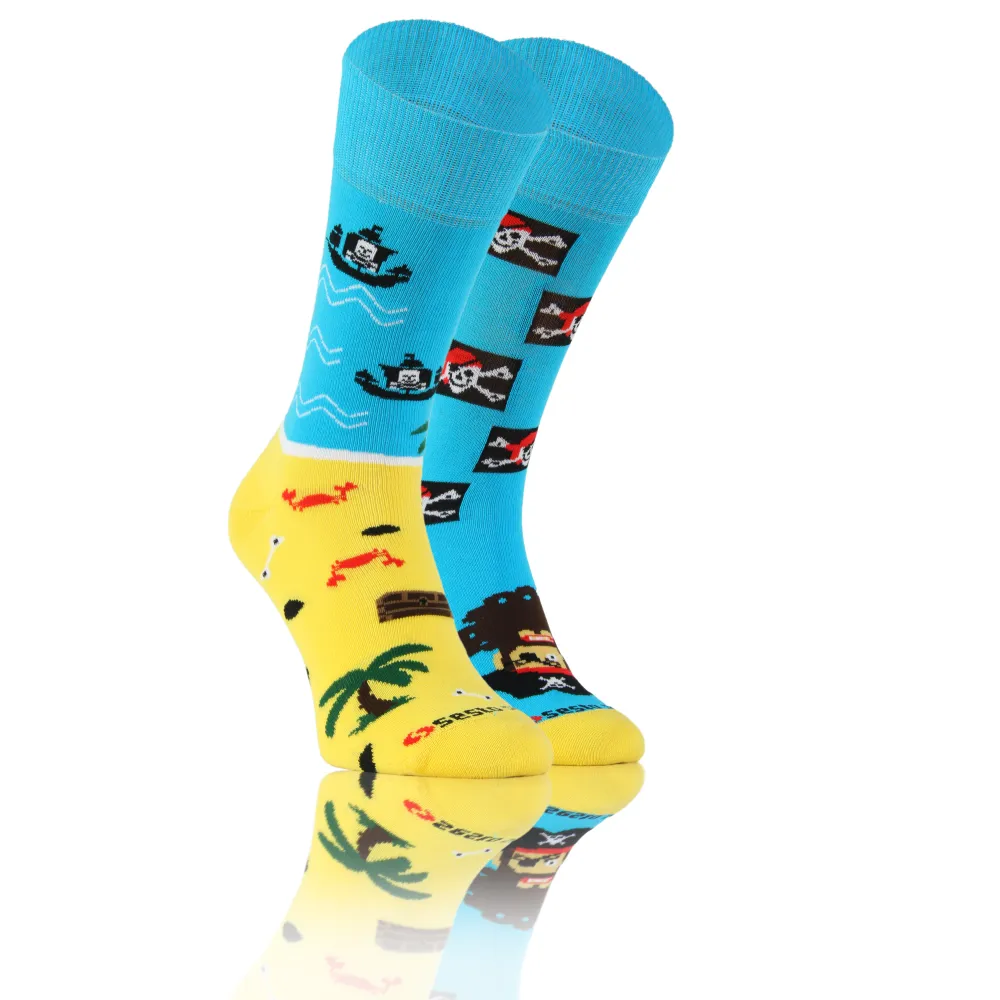 Wesołe skarpety dwie różne bawełniane wzór Pirat