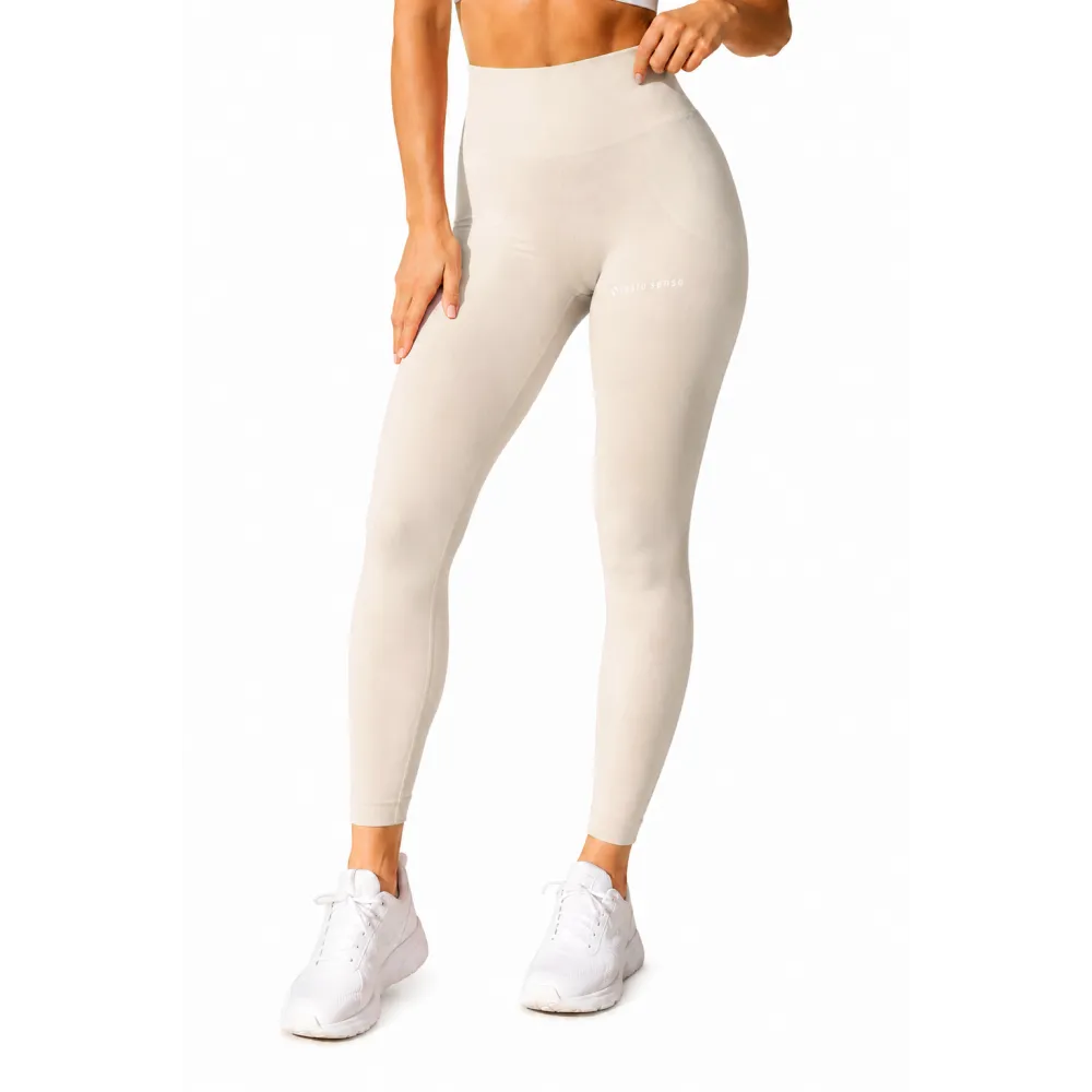 Sesto Senso Legginsy fitness push up modelujące płaski szew LF01 Beżowe